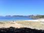 Vistas de las Illas Cíes desde el acceso a la playa de Melide en Cangas (Pontevedra)